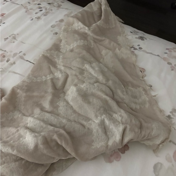 Wilfred Soft Cream Wool Wrap - Picture 2 of 2